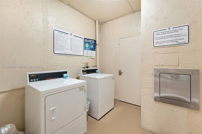 Building Photo - 7777 SW 86th St