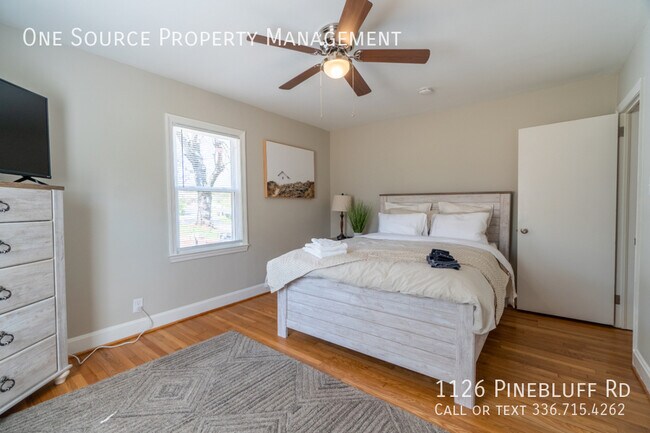 Building Photo - 1126 Pinebluff Rd