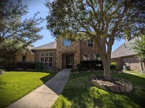 Building Photo - 2137 Langdon Dr