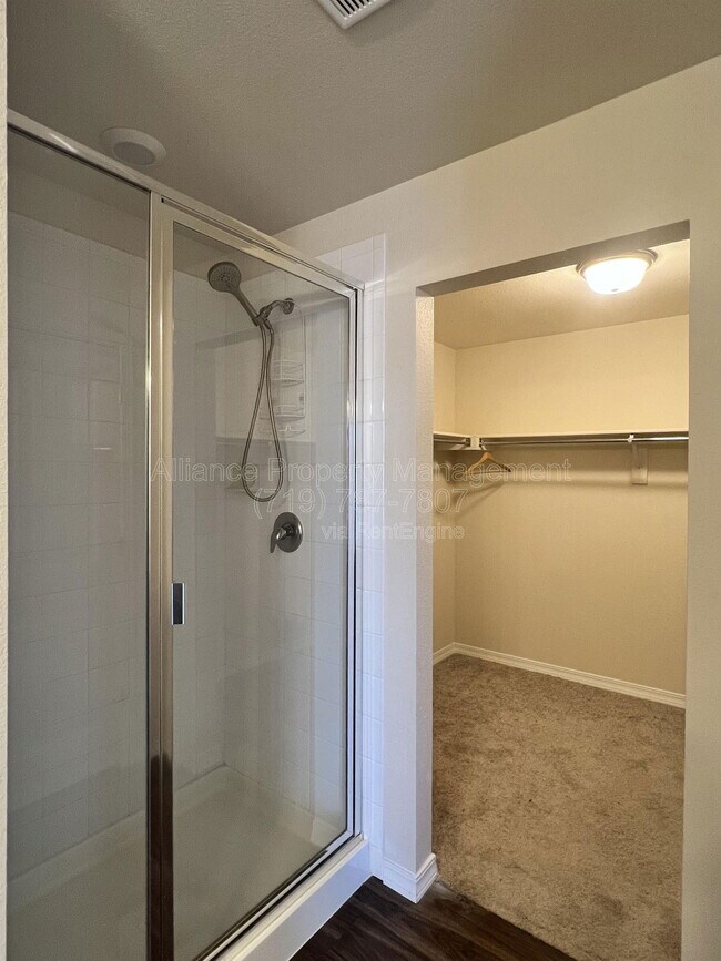 Building Photo - 10051 Ledgestone Terrace