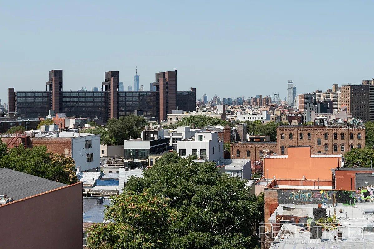 Building Photo - Bushwick Avenue