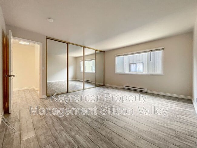 Building Photo - 151 Buckingham Dr