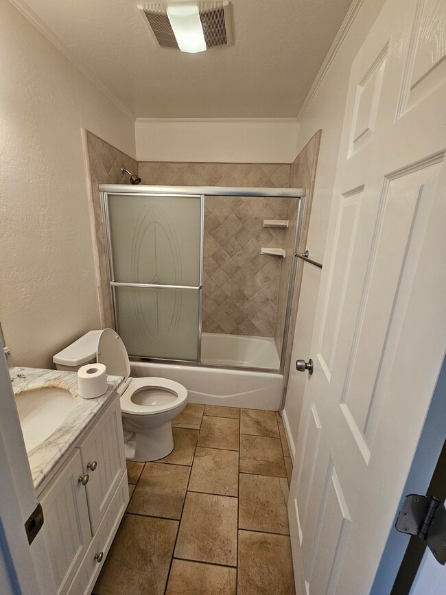 Building Photo - 119 Houlton Ct