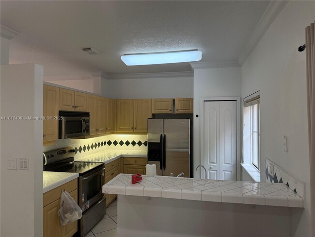 Building Photo - 14213 SW 126th Pl