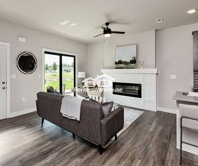 Building Photo - 3622 NE Kara Ln