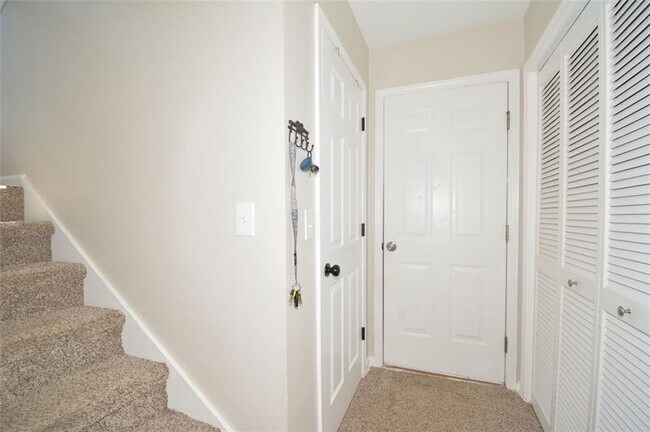 Building Photo - 2176 Cold Springs Cir