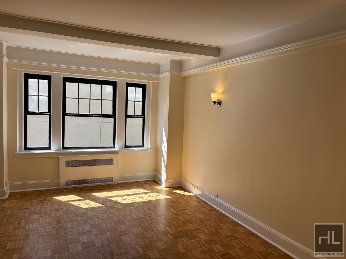 Building Photo - Christopher Street