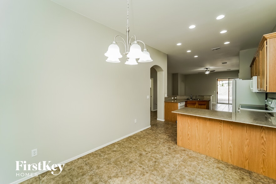 Building Photo - 12891 Westminster Dr