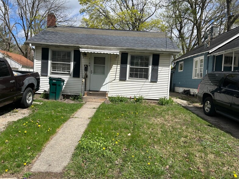 Primary Photo - 1706 Massachusetts Ave