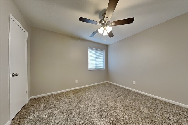 Building Photo - 14334 Cypress Valley Dr