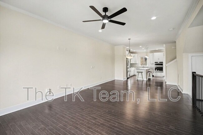 Building Photo - 2712 Grand Union Way