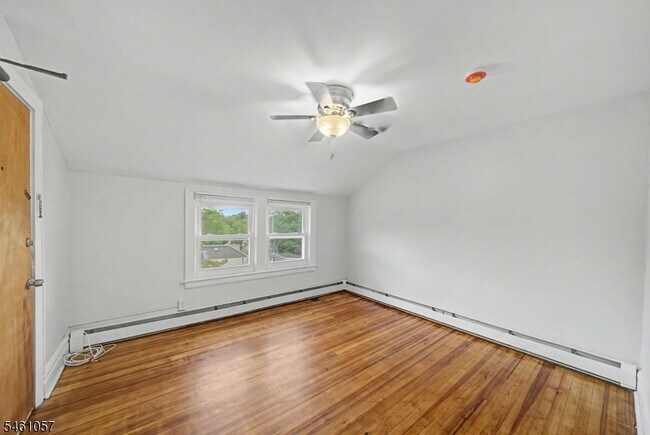 Building Photo - 151 Watchung Ave