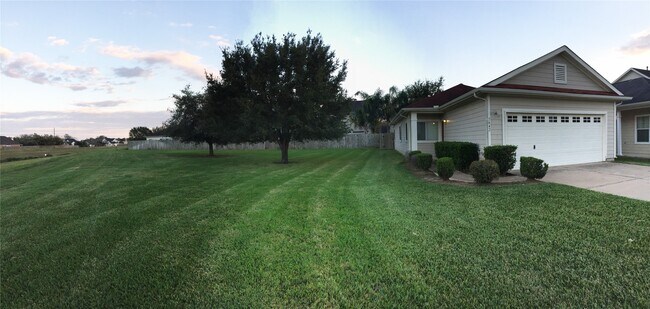 Building Photo - 7642 Chalk Hill