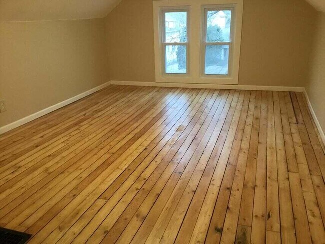 Building Photo - 6111 W St Paul Ave