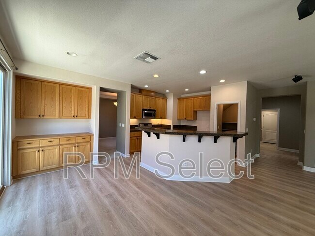 Building Photo - 637 Lavastone Dr