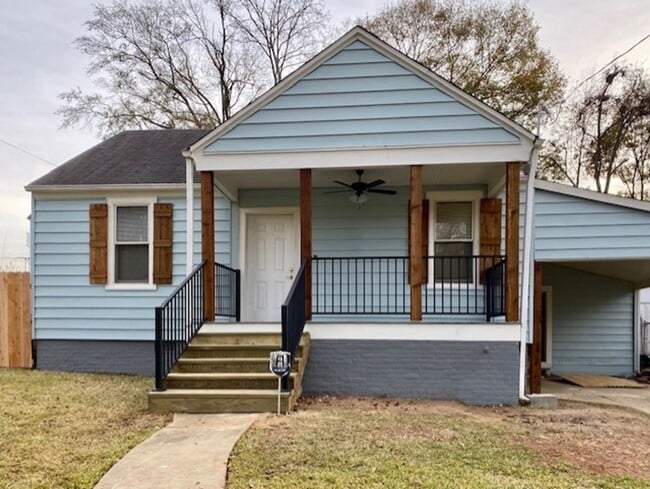 Building Photo - Newly Renovated Home in West Fondren!
