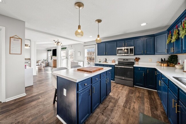 Building Photo - 2499 Old Timber Ct