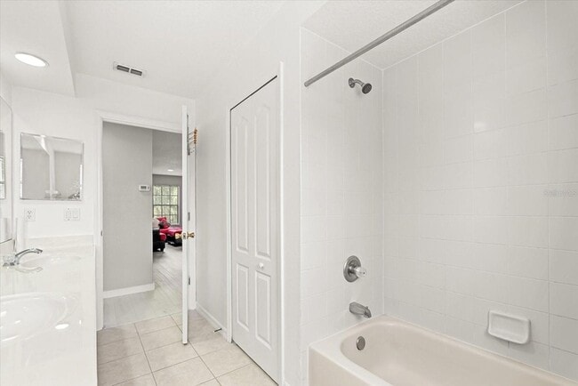 Building Photo - 871 Blairmont Ln