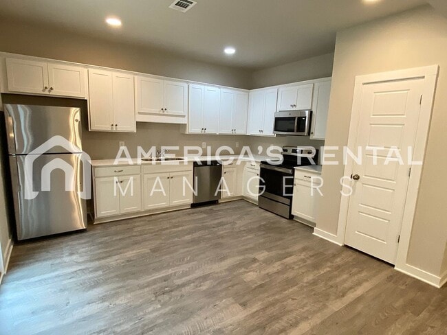 Building Photo - Home for Rent in McCalla, AL... Available to View Now!