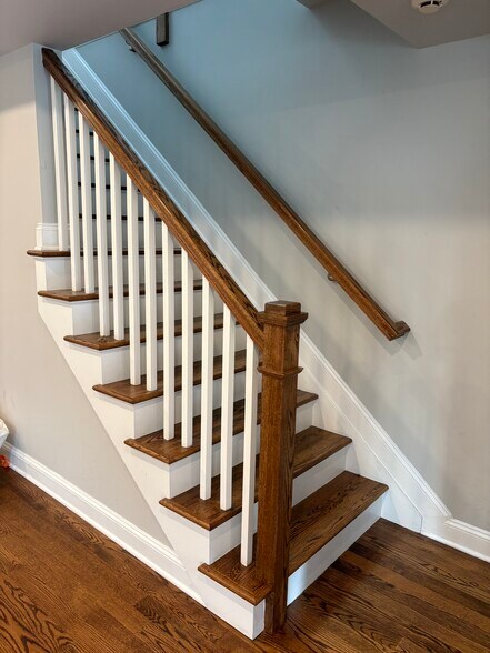 Building Photo - 321 Tontine Ave
