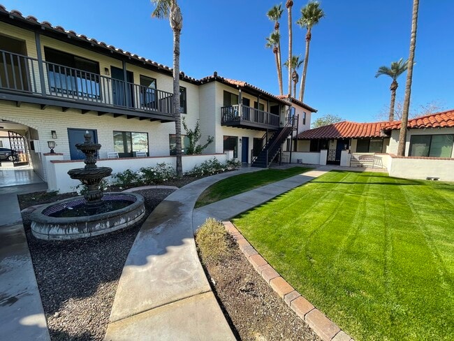 Building Photo - The Mariposa