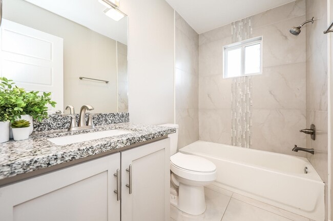 Building Photo - 7106 EL MESON DR