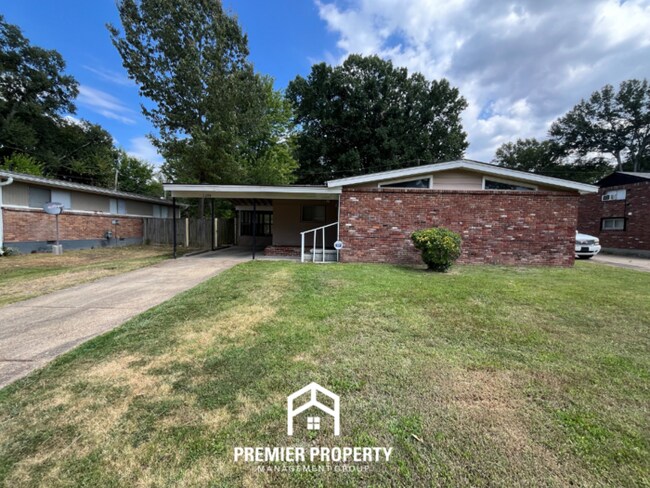 Primary Photo - 3226 Starsdale St