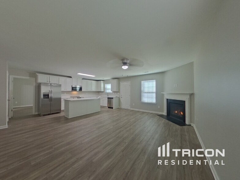 Building Photo - 4819 McClure Rd