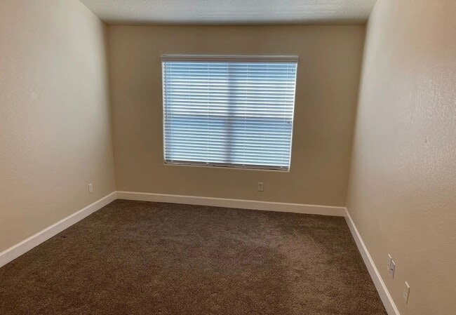 Building Photo - Beautiful 2bd/2ba Condo in West Greeley with Garage!