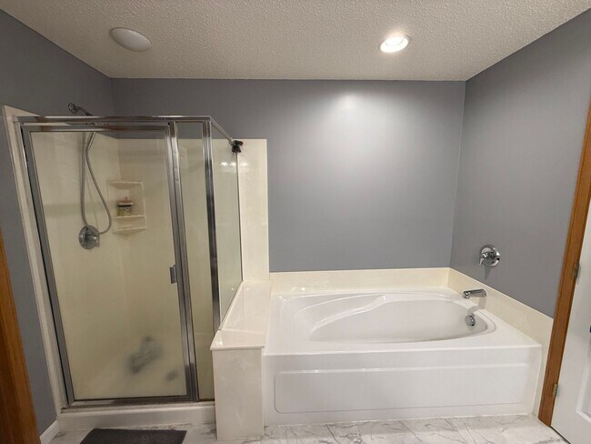 Building Photo - 14649 Sapphire Way