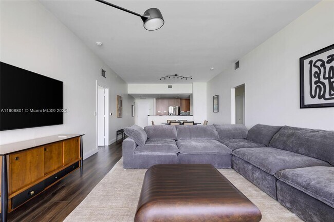 Building Photo - 7901 Hispanola Ave