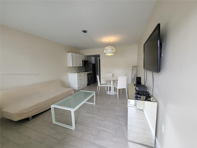 Building Photo - 1601 Meridian Ave