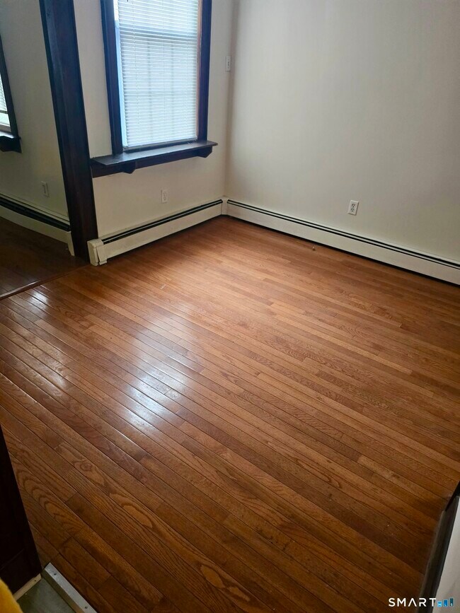 Building Photo - 192 Dwight St