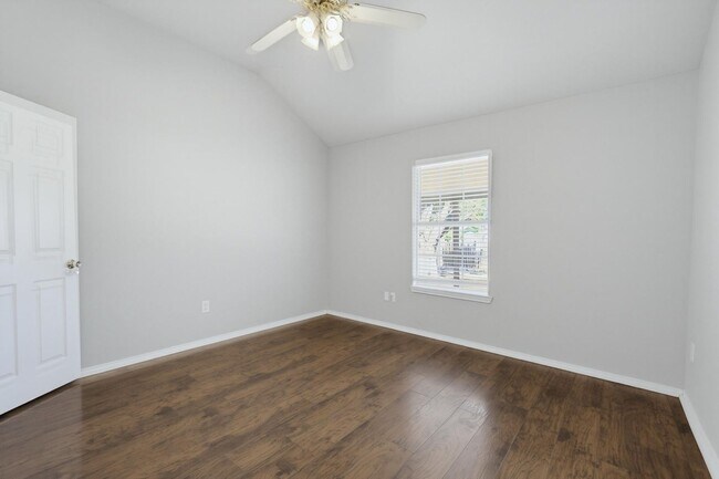 Building Photo - 7917 Thompson Pkwy