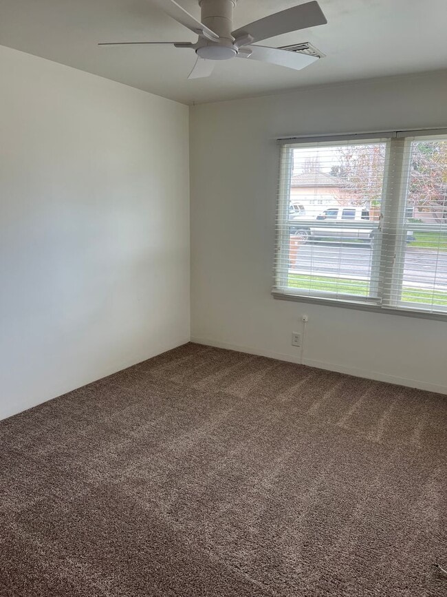 Building Photo - Montalvo Area Single Family Home