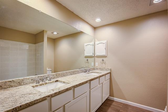 Building Photo - 4309 Oldfield Dr