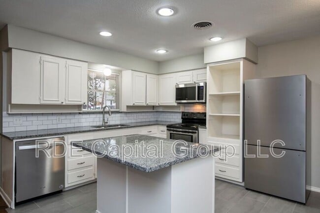 Building Photo - 4421 Ida Way