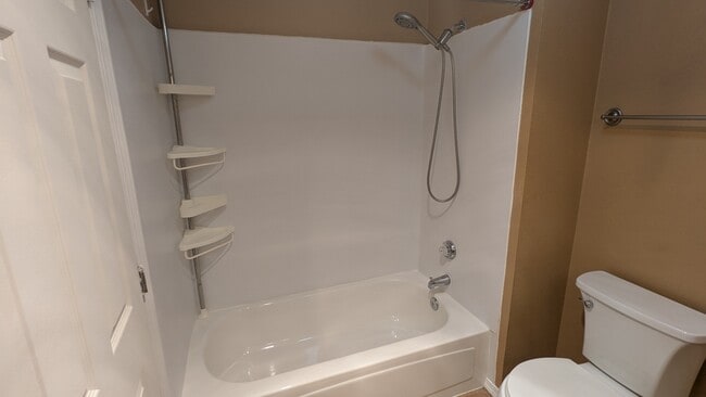 Bathroom 1 - 15433 Country Club Dr