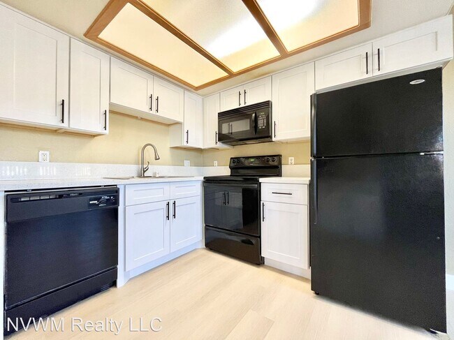 Building Photo - 2 br, 2 bath House - 8410 Eldora Ave  #1003