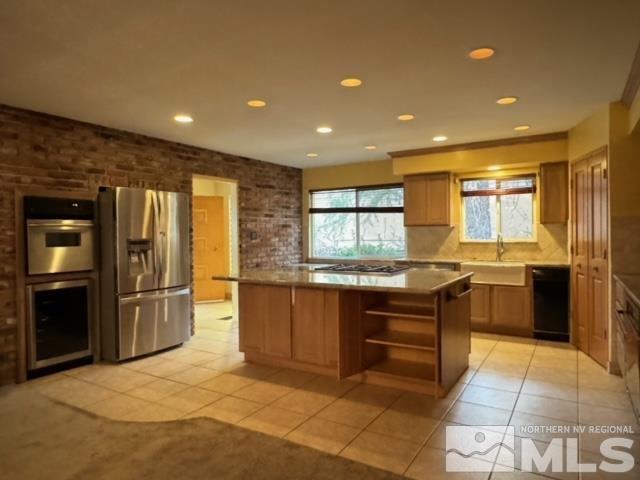 Building Photo - 2125 Lakeside Dr