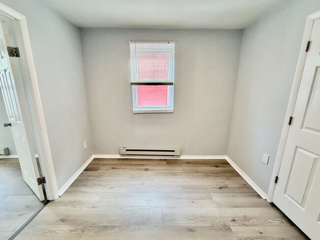 Building Photo - 2443 S 7th St