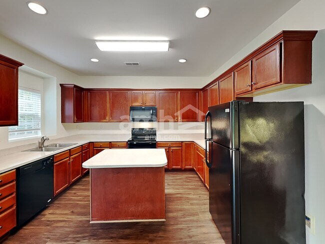 Building Photo - 16202 Grafham Cir