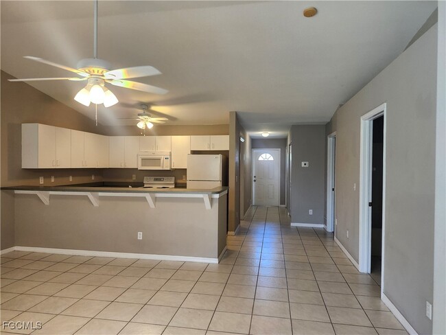 Building Photo - 3733 Country Club Blvd