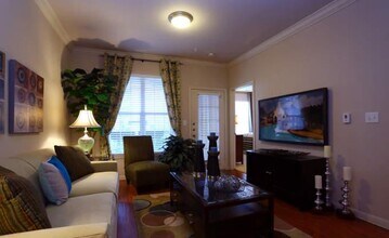 Building Photo - 2 bedroom in Humble TX 77396