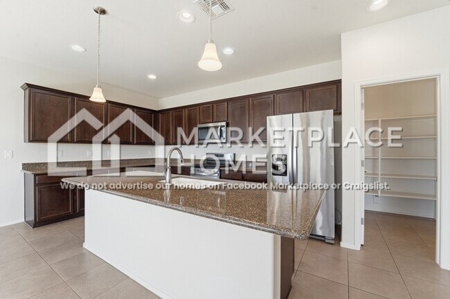 Building Photo - 22617 E Via Las Brisas