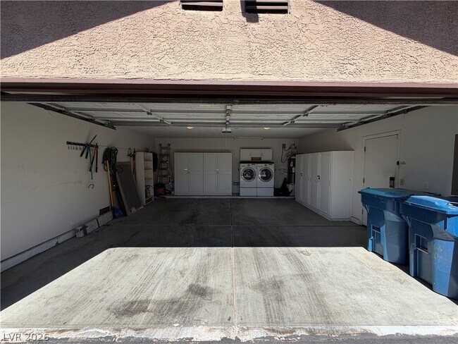 Building Photo - 3988 Delos Dr