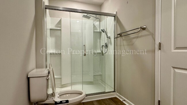 Building Photo - 1114 Forest Glen Dr