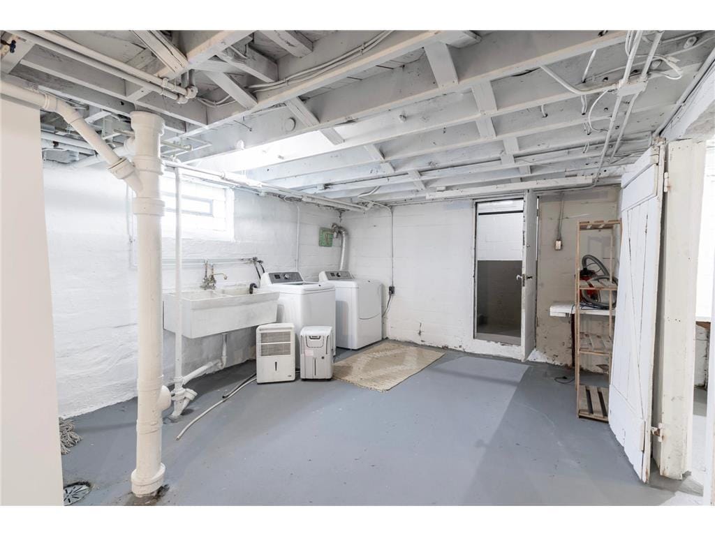 laundry - 3901 Portland Ave