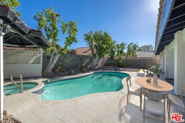 Building Photo - 67350 Medano Rd