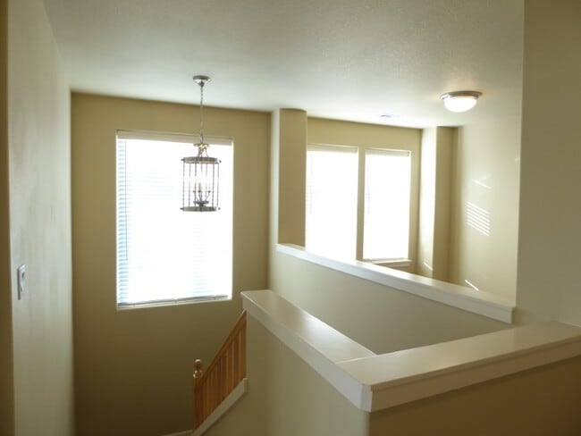 Building Photo - 63020 NE Amherst Pl